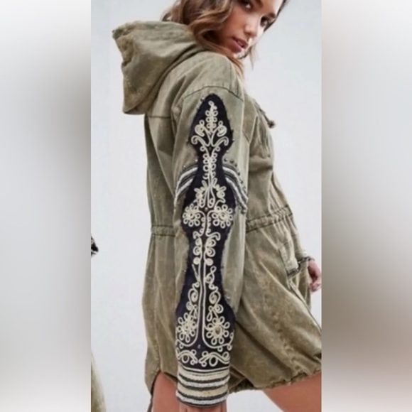 Free People Golden Quills Military Parka Hooded Embellished Sleeves Olive Army - Picture 3 of 9
